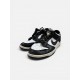 Nike Dunk Low “Panda” / Pre-Owned